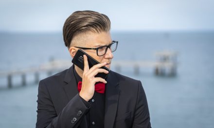 Lidé v rámci Česka využívají volaní z mobilních telefonů častěji než dříve