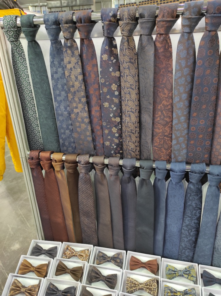Exkluzivní kravaty značky Chattier Collection