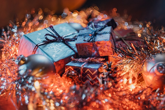 Dárky k Vánocům svým blízkým můžete koupit i během nějaké své pracovní cesty