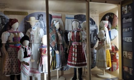 Česká muzea zaměřená na módní průmysl – Muzeum Ostrov lidových krojů
