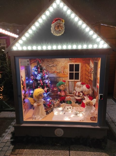 Vánoční trhy v Katovicích mají vánoční duch