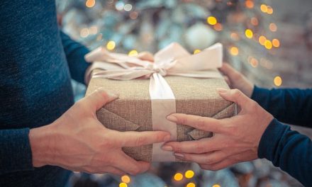 Darujte svým blízkým osobité vánoční dárky