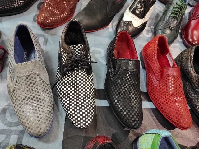 Vyhledávají vaši zákazníci extravagantní obuv?